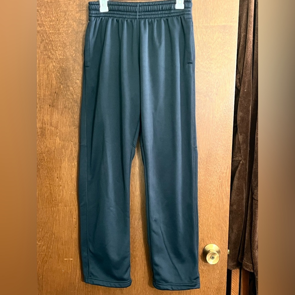 UA joggers black